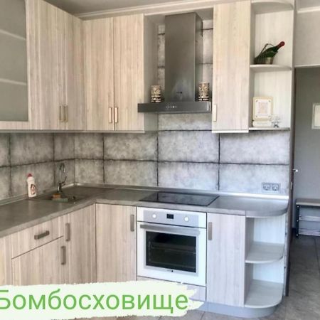 Apartments & Vernissage On Kostandi Одеса Екстериор снимка