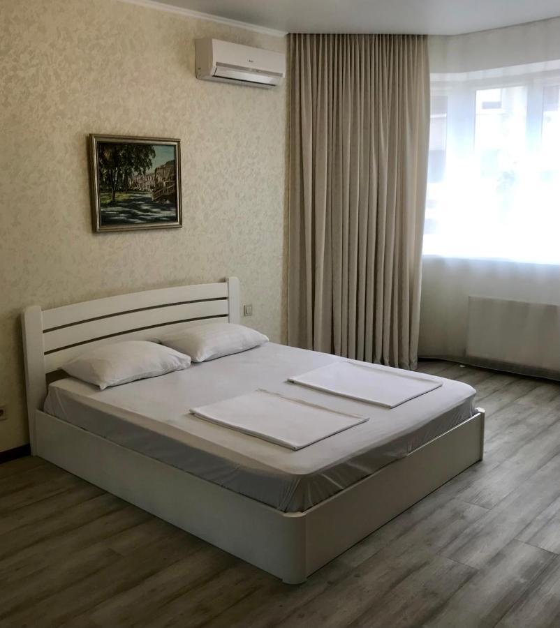 Apartments & Vernissage On Kostandi Одеса Екстериор снимка