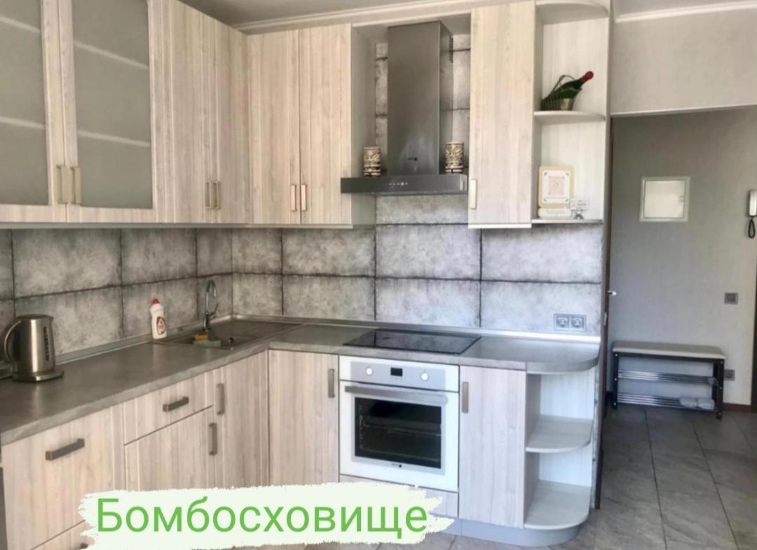 Apartments & Vernissage On Kostandi Одеса Екстериор снимка